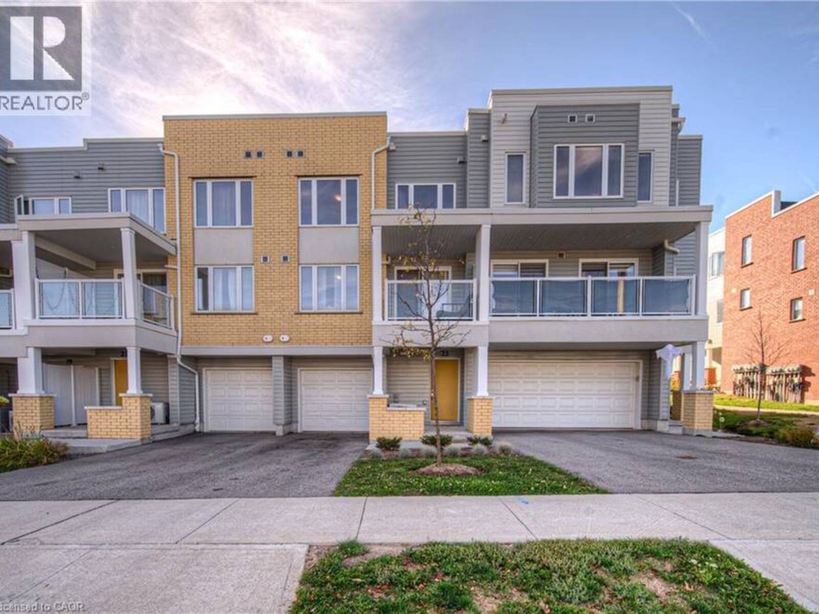 23 VALENCIA Avenue, Kitchener, Ontario N2R 0R7