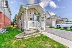 168 COPPER LEAF Street | Kitchener Ontario | Slide Image Three
