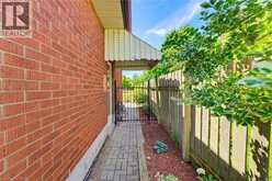 17 BROADMORE Avenue | St. Catharines Ontario | Slide Image Sixteen