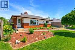 17 BROADMORE Avenue | St. Catharines Ontario | Slide Image Two