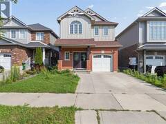 242 MOORLANDS Crescent Kitchener Ontario, N2R 0B3