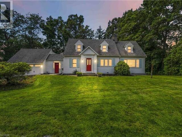 1537 GREGORY Road St. Catharines Ontario, L2R 6P9 - 3 Bedrooms Waterfront Home For sale