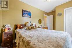 625 TATE Avenue | Hamilton Ontario | Slide Image Seventeen