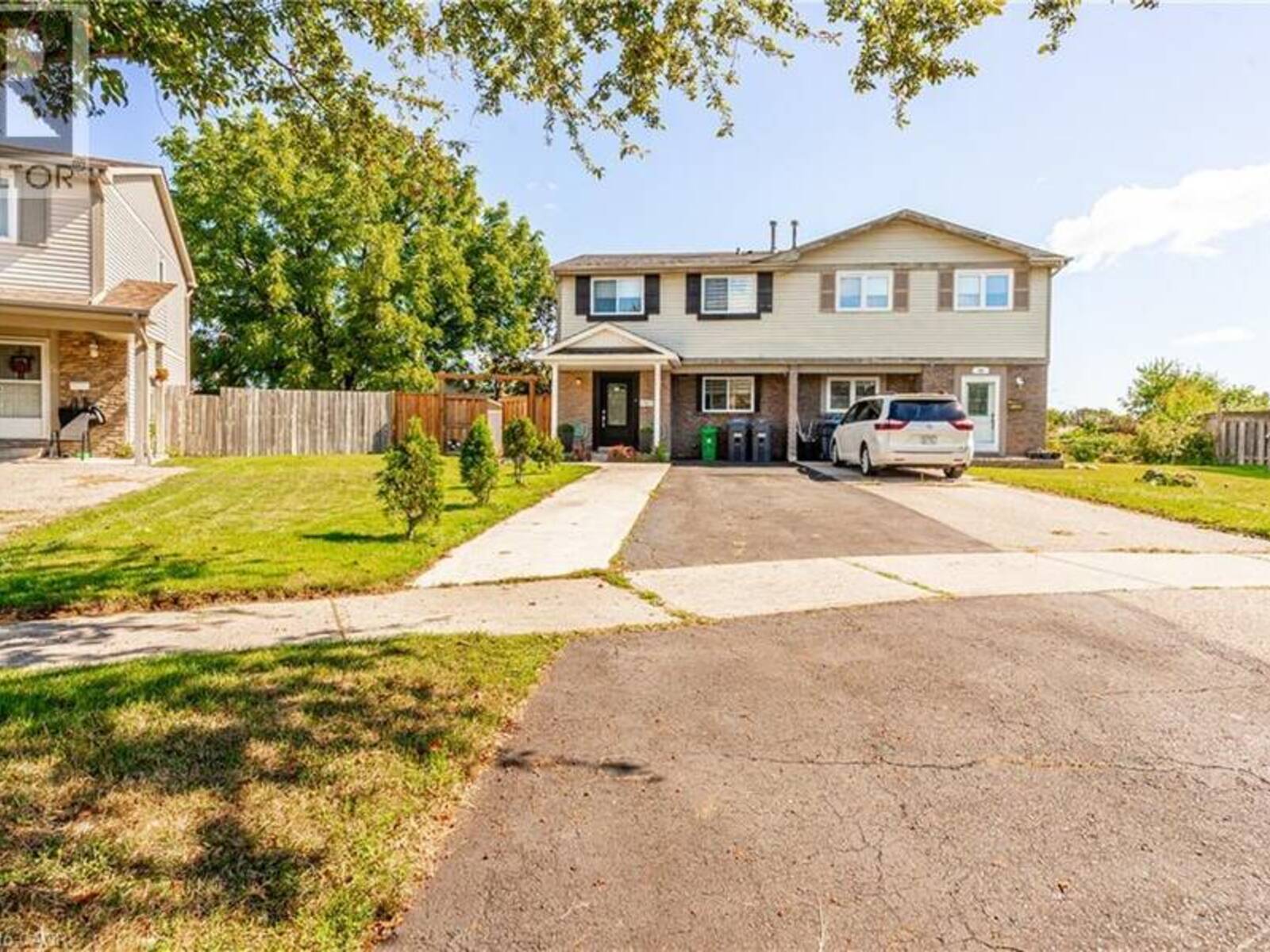 52 CHARTERS Road, Brampton, Ontario L6P 3A8