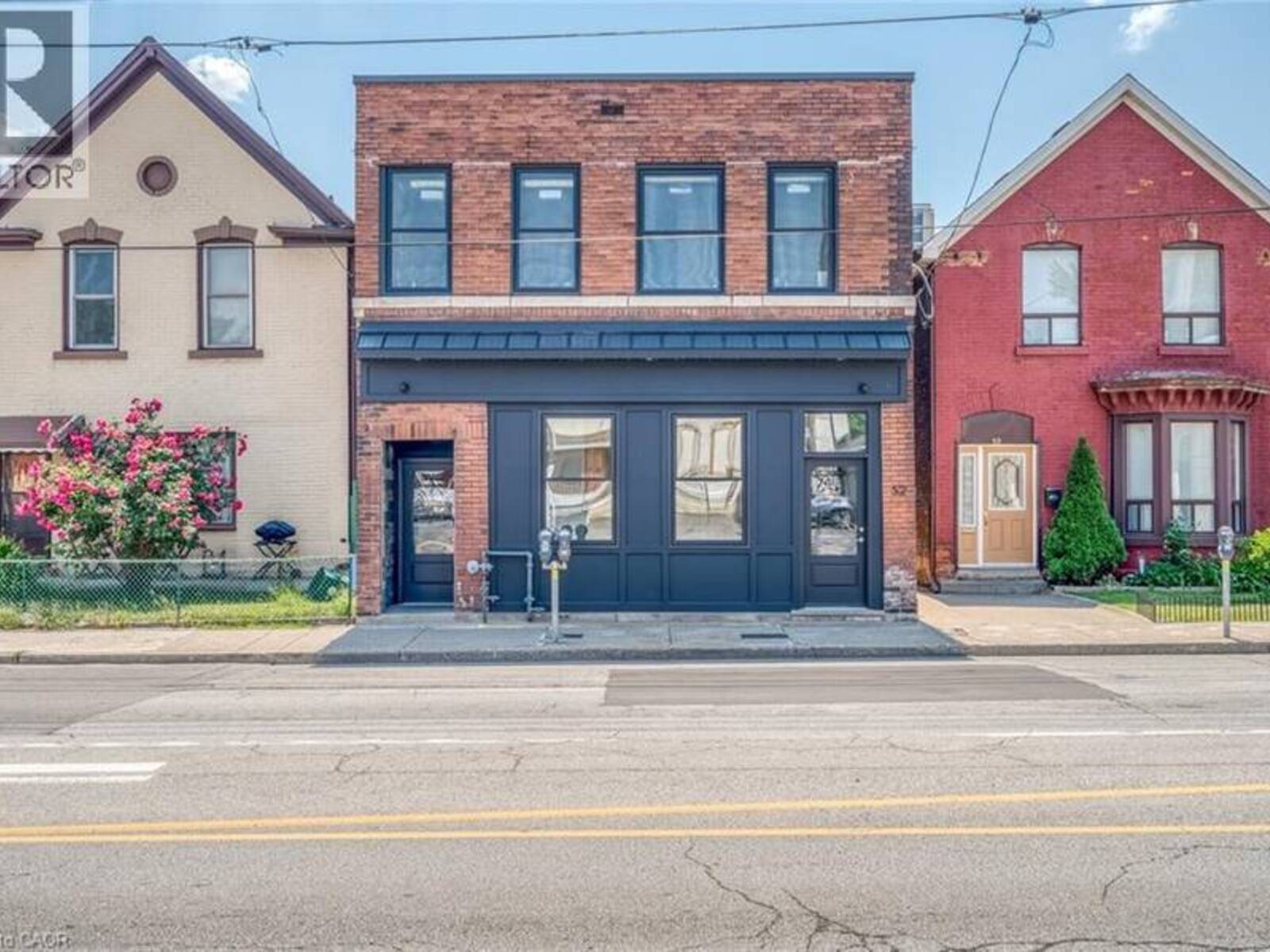 52 BARTON Street E, Hamilton, Ontario L8L 2V8