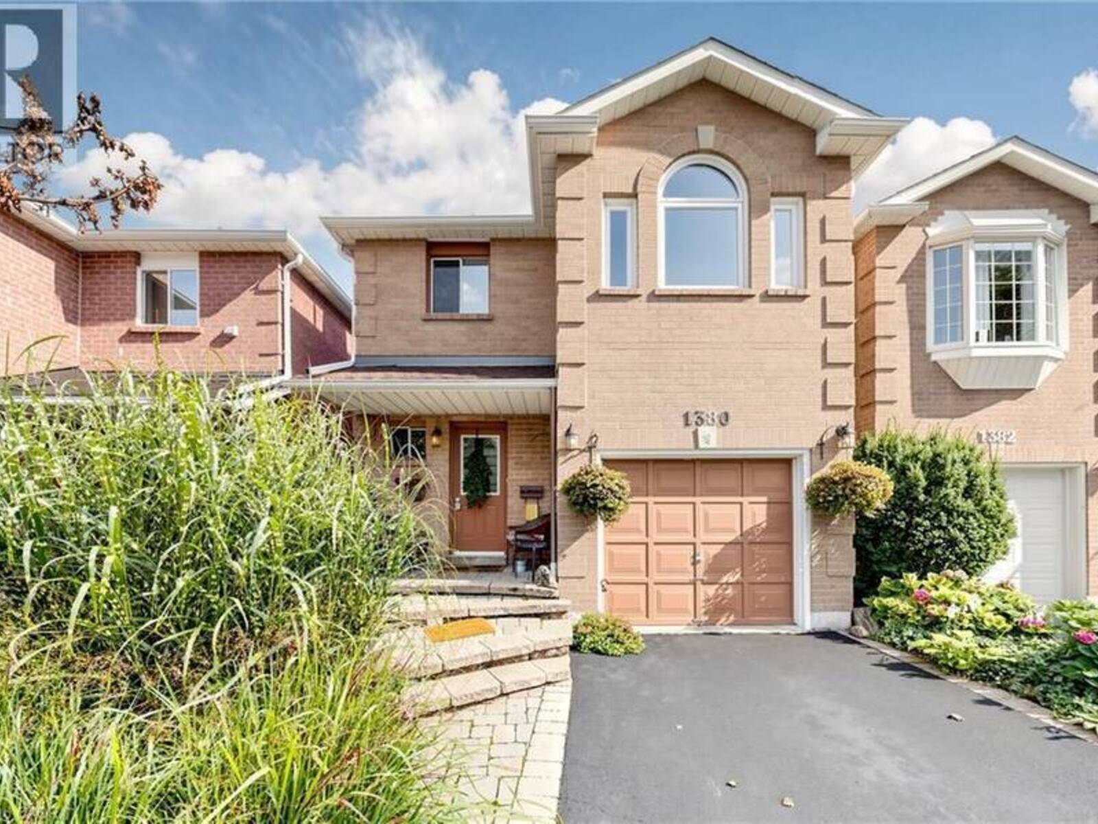 1380 HAZEL MCCLEARY Drive, Oakville, Ontario L6J 7B1