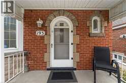 193 HUXLEY Avenue S | Hamilton Ontario | Slide Image Three