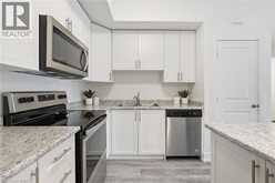261 SKINNER Road Unit# 18 | Waterdown Ontario | Slide Image Ten