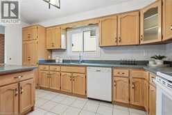 12 SUMNER Crescent | Grimsby Ontario | Slide Image Ten