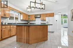 12 SUMNER Crescent | Grimsby Ontario | Slide Image Nine