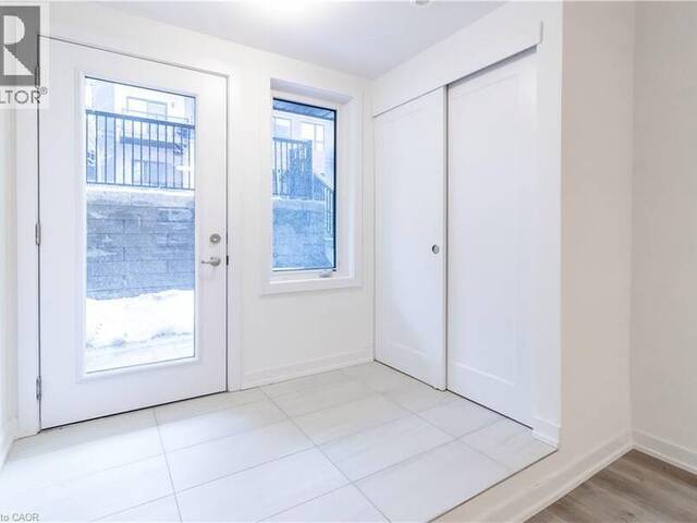 40 PALACE Street Unit# M10 Kitchener Ontario, N2E 0L2 - 1 Bedroom Condo For Sale