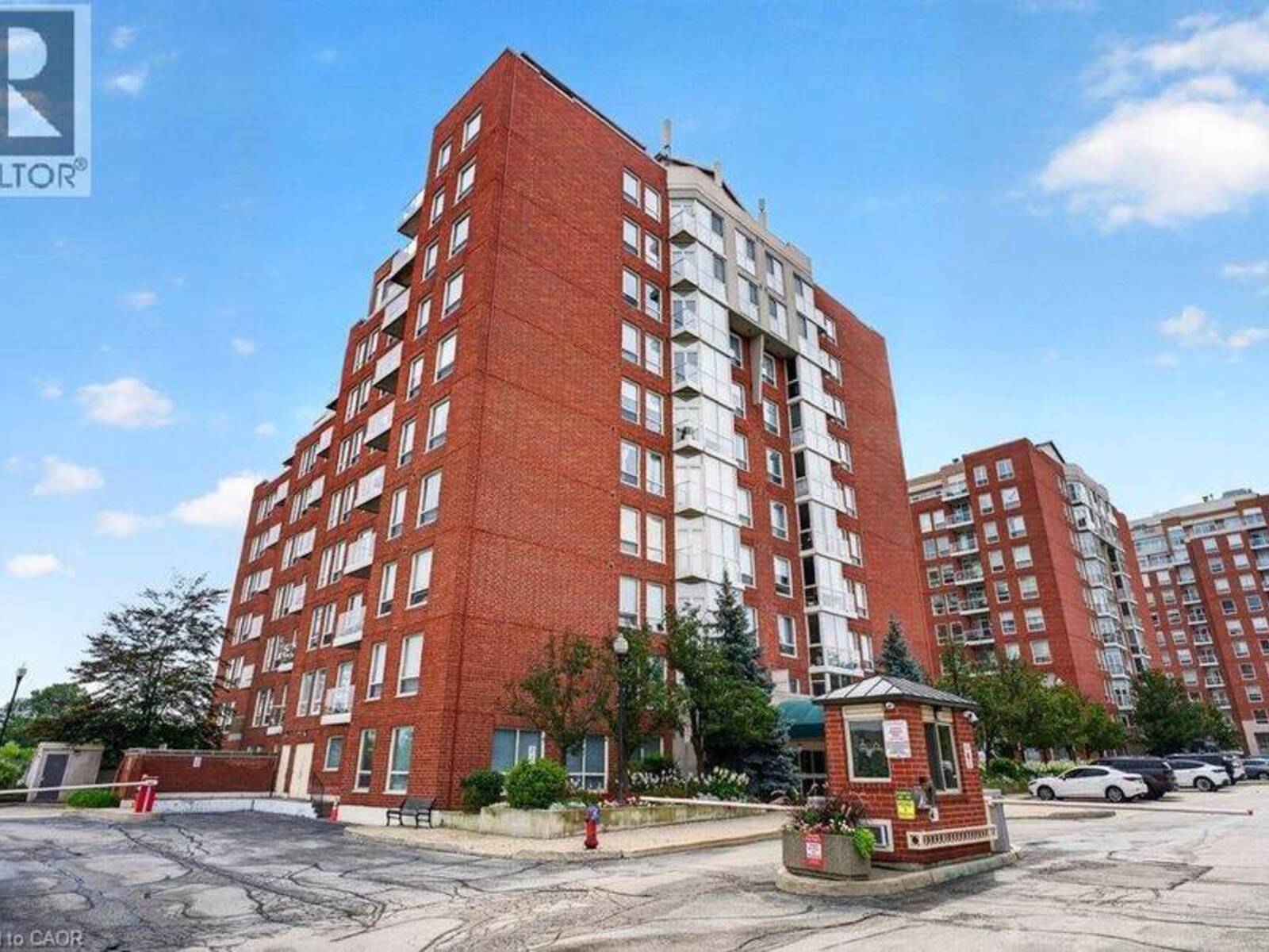 60 OLD MILL Road Unit# 702, Oakville, Ontario L6J 7V9