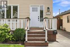 600 QUEBEC Street | Hamilton Ontario | Slide Image Three