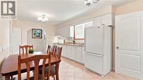 18 GLEN CASTLE Drive | Hamilton Ontario | Slide Image Twelve