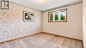 18 GLEN CASTLE Drive | Hamilton Ontario | Slide Image Nineteen