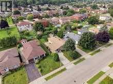 18 GLEN CASTLE Drive | Hamilton Ontario | Slide Image Six