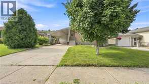 18 GLEN CASTLE Drive | Hamilton Ontario | Slide Image Eight