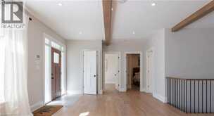 2195 COURTLAND Drive | Burlington Ontario | Slide Image Four