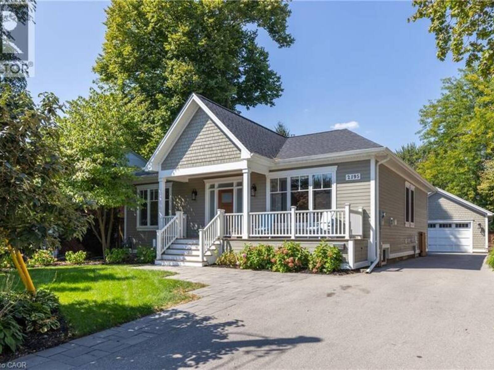 2195 COURTLAND Drive, Burlington, Ontario L7R 1S2