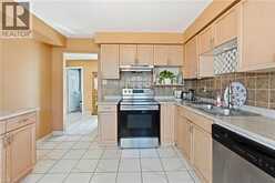 138 LIVINGSTON Avenue | Grimsby Ontario | Slide Image Ten