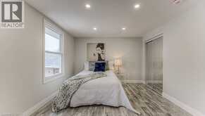 152 OVERLEA Drive | Kitchener Ontario | Slide Image Fifteen