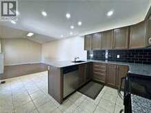 11 KEITH Crescent | Niagara-on-the-Lake Ontario | Slide Image Six