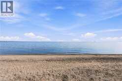 285 BEACH Boulevard | Hamilton Ontario | Slide Image Forty