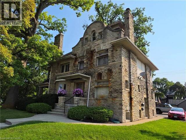 71 NORFOLK Street N Simcoe Ontario, N3Y 3N6 - 4 Bedrooms Home For Sale