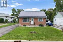 205 CRYSLER Street | Delhi Ontario | Slide Image Thirty-two