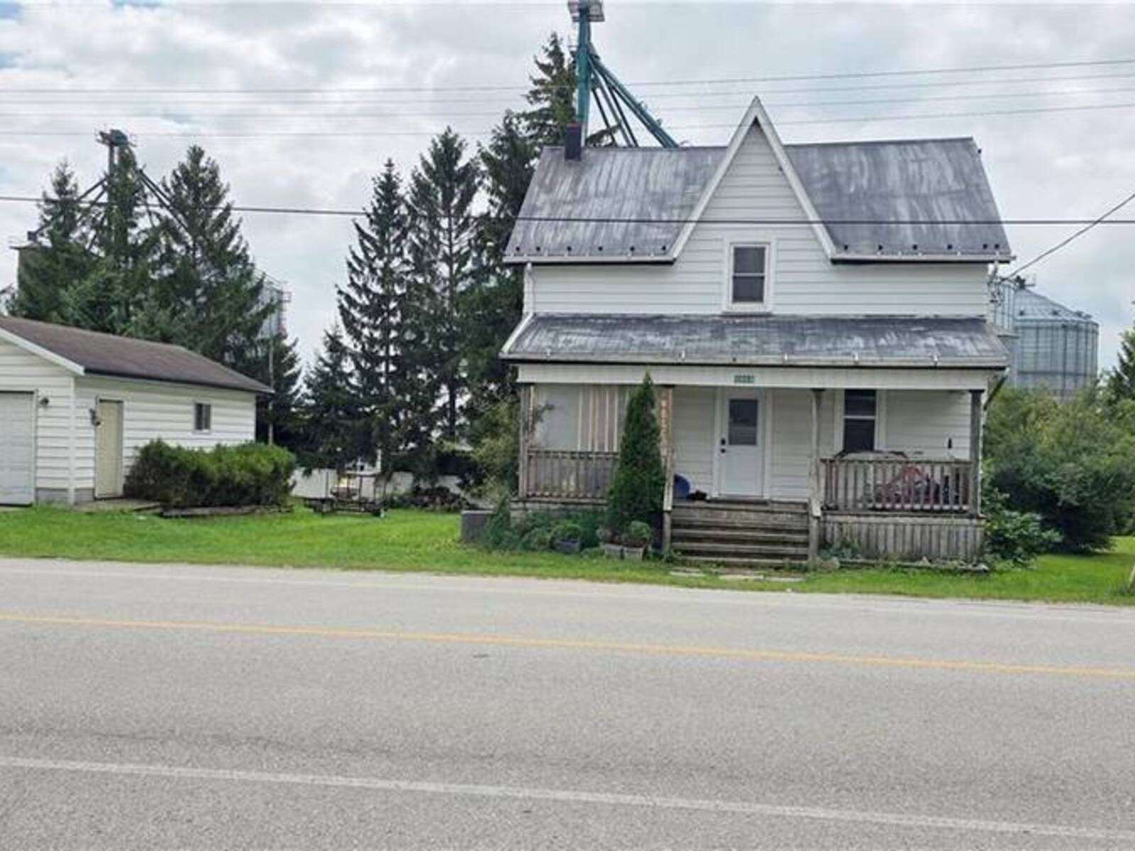 6669 PERTH LINE 88 Line, North Perth, Ontario N0G 1Y0