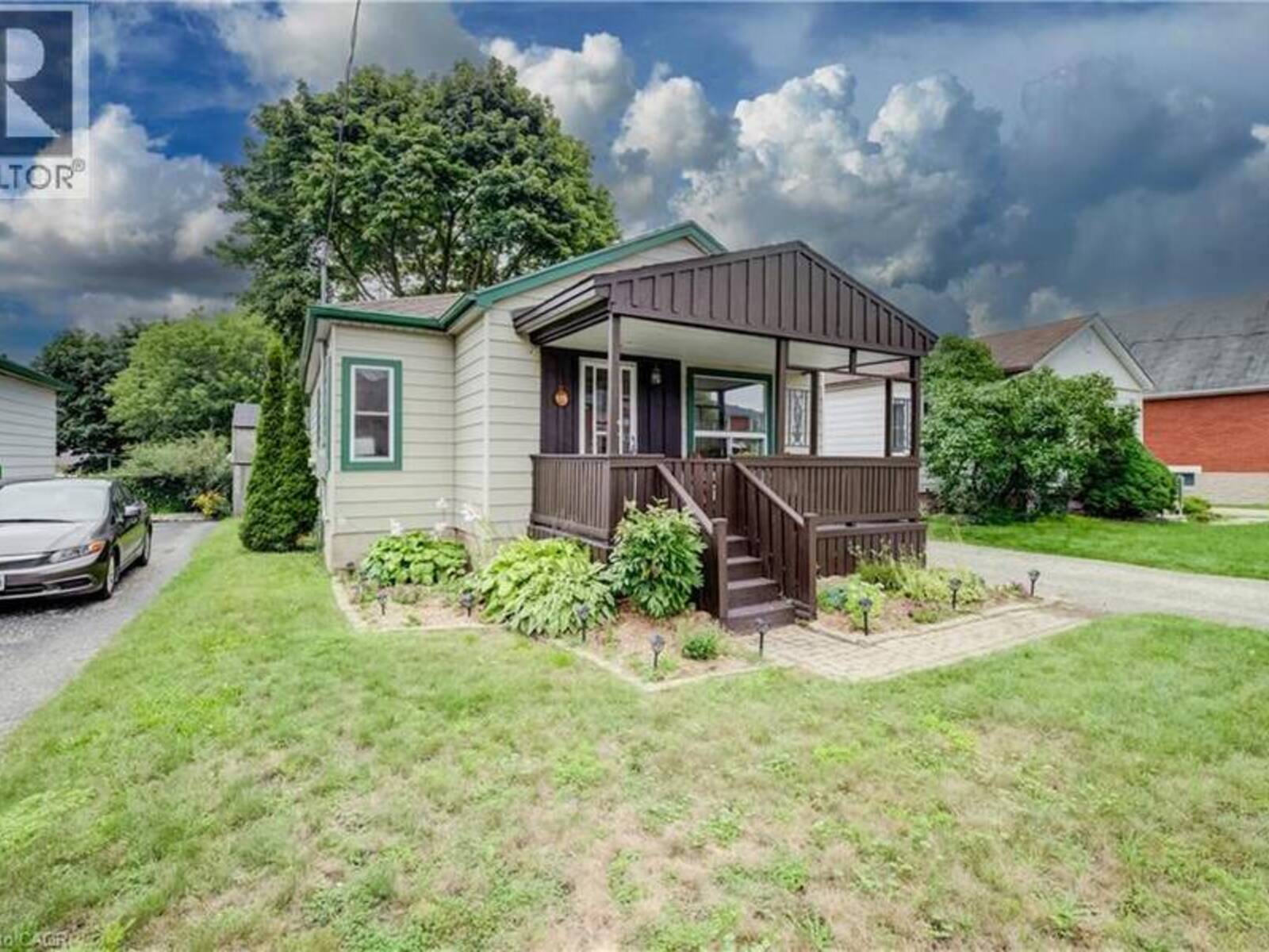 176 EDWIN Street, Kitchener, Ontario N2H 4P2