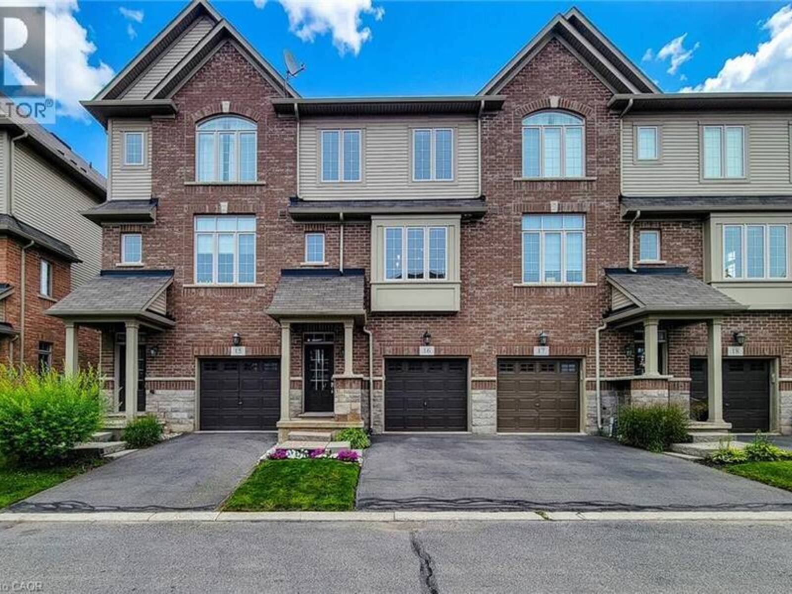 257 PARKSIDE Drive Unit# 16, Waterdown, Ontario L8B 0W5