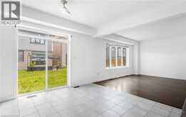 32 REBECCA Way | Caledonia Ontario | Slide Image Eighteen