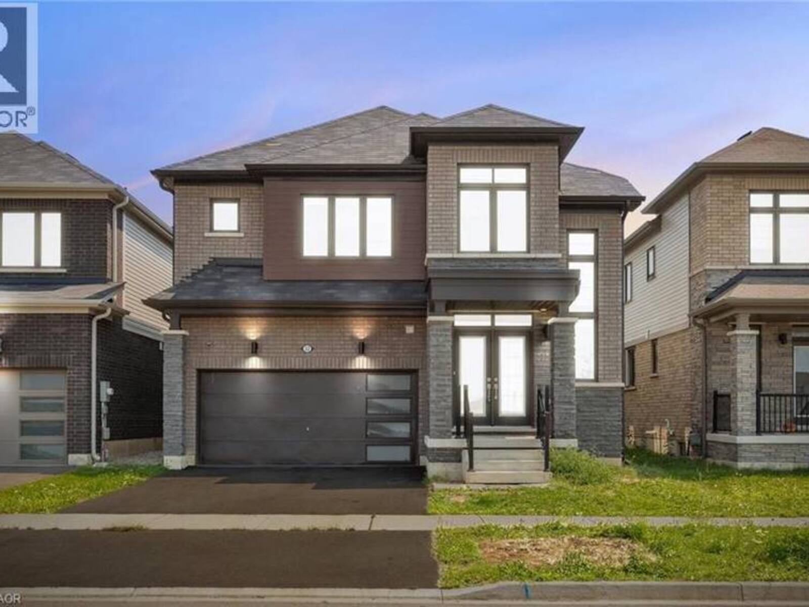 32 REBECCA Way, Caledonia, Ontario N3W 0E1