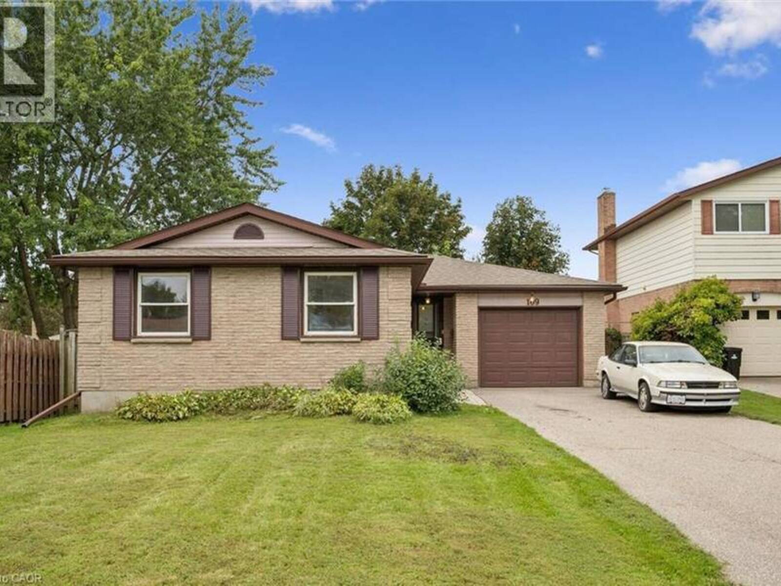 109 DEERBERRY Place, Waterloo, Ontario N2V 1G2
