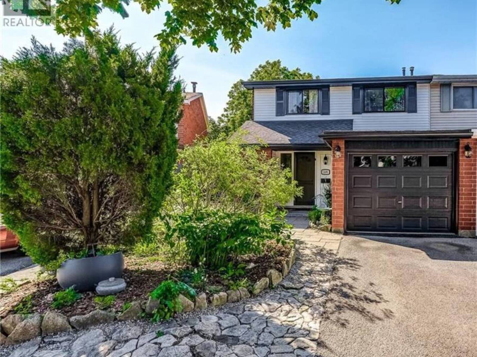 148 ST ANDREWS Drive, Hamilton, Ontario L8K 6C3