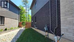 127 COURT Drive | Paris Ontario | Slide Image Forty