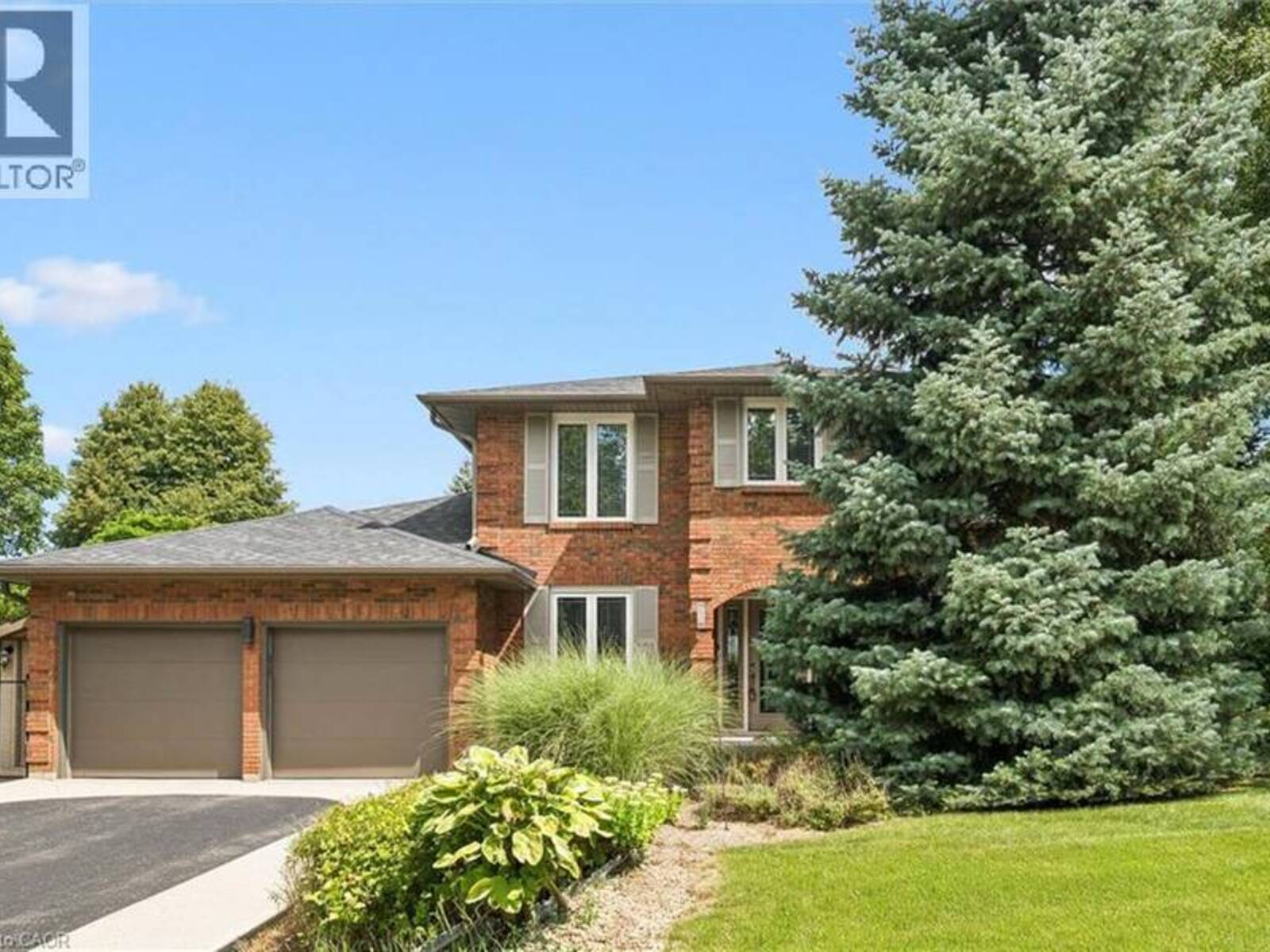 1 CHATTERSON Drive, Ancaster, Ontario L9G 1B6
