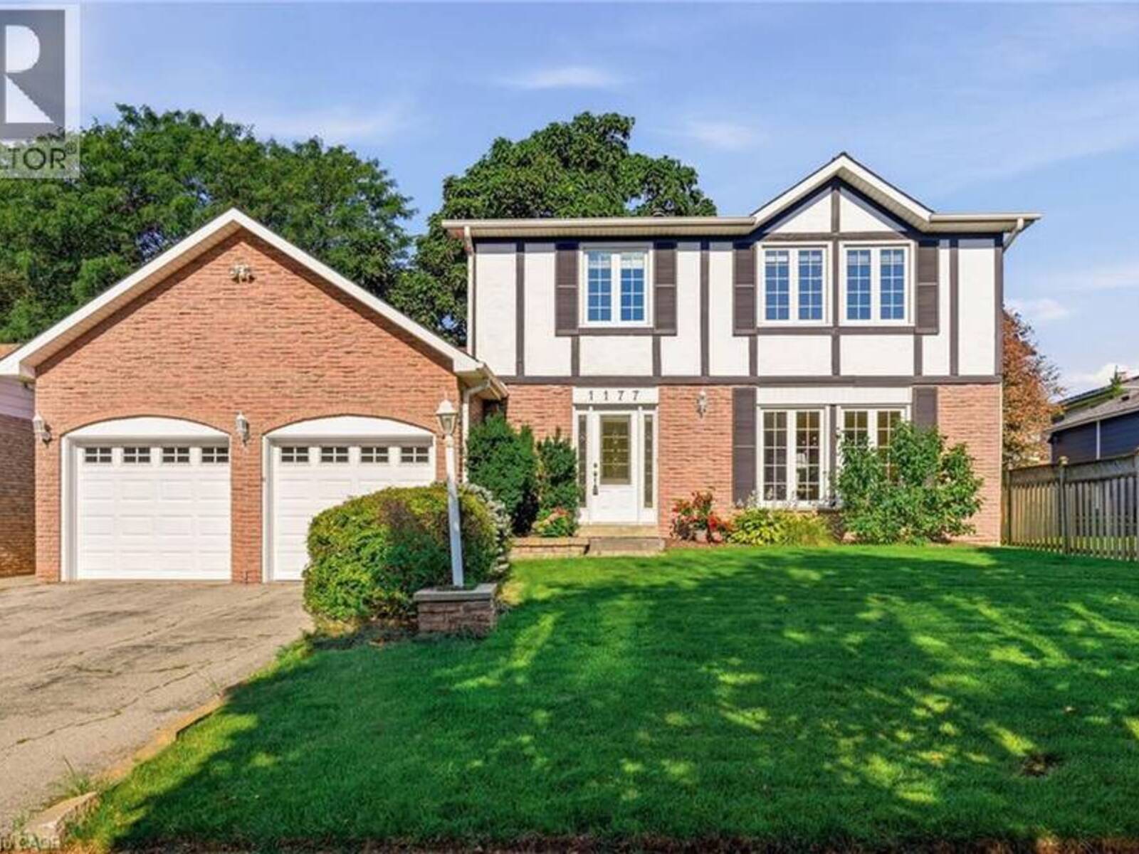 1177 GRAND Boulevard, Oakville, Ontario L6H 2V2