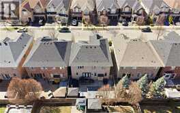4670 BRACKNELL Road | Burlington Ontario | Slide Image Fifty