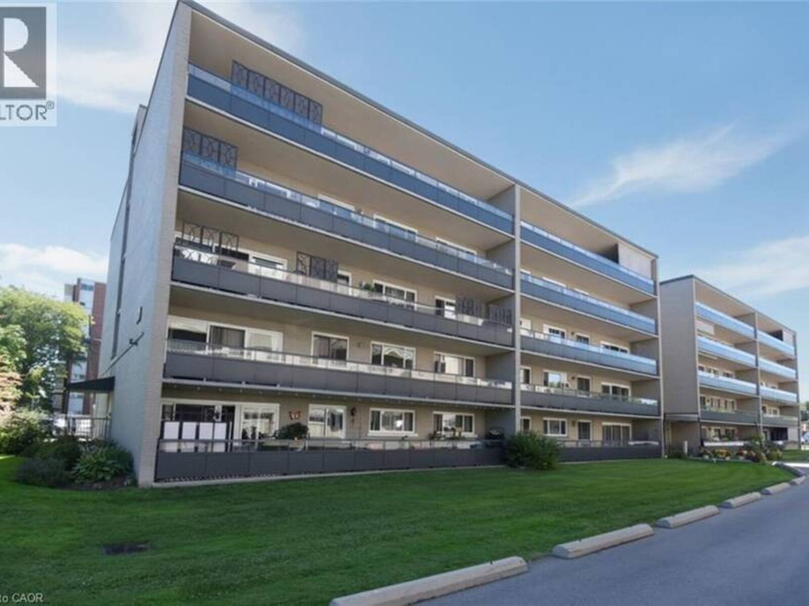 510 QUEENSTON Road Unit# 406, Hamilton, Ontario L8K 1J3