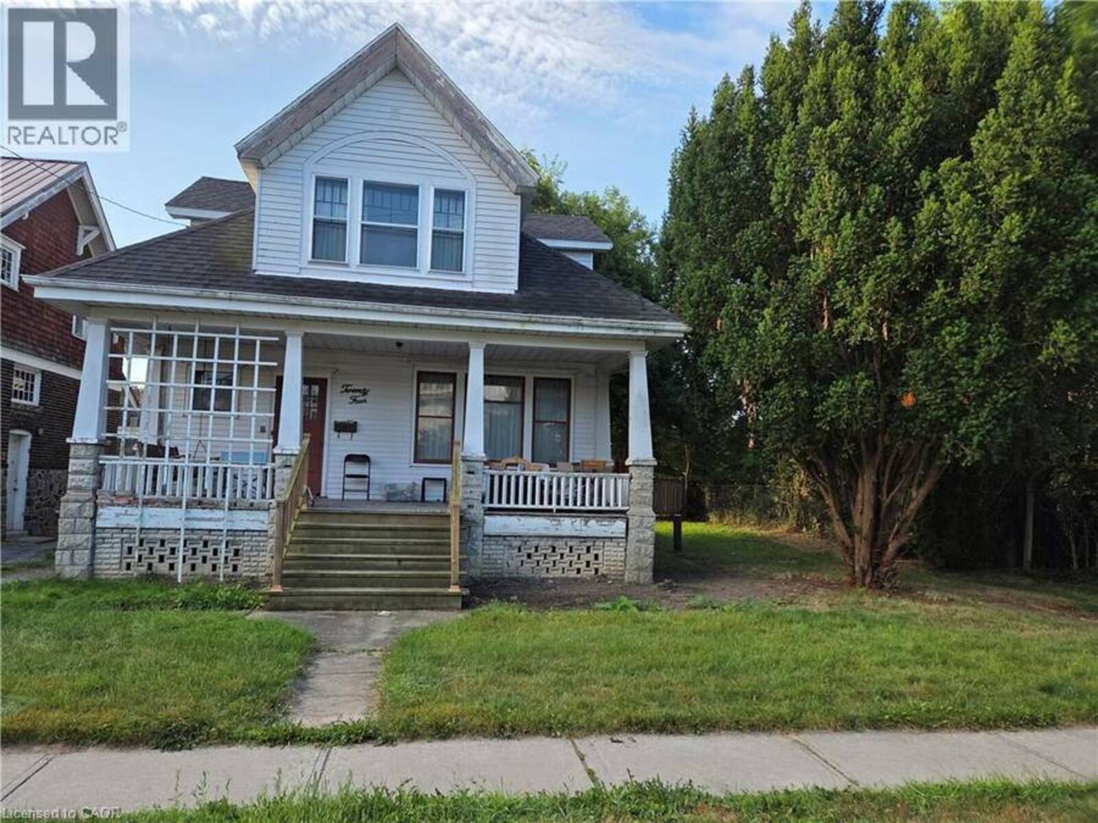 24 STANLEY Avenue, Chatham, Ontario N7M 3J2