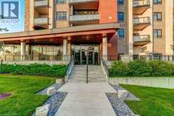 30 HAMILTON Street S Unit# 711 | Waterdown Ontario | Slide Image Two