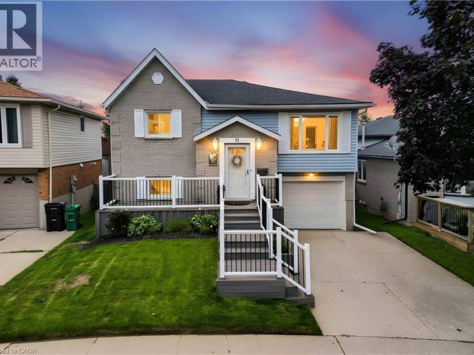 11 WOODBOROUGH Place, Cambridge, Ontario N1R 7W8