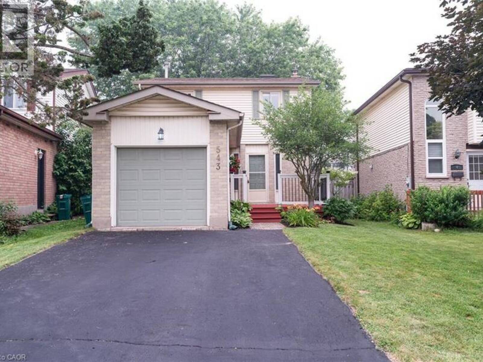 543 DRUMMERHILL Crescent, Waterloo, Ontario N2T 1G3