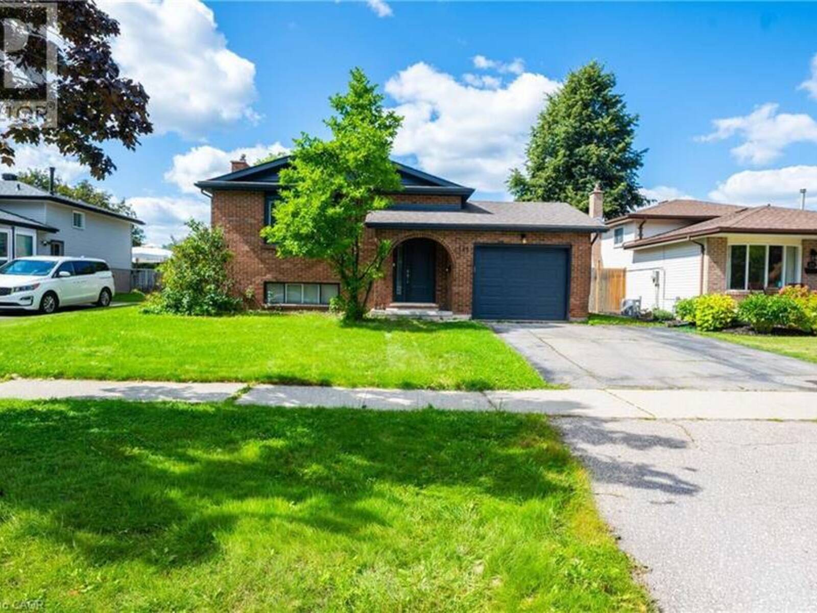 141 CEDAR CREST Street, Kitchener, Ontario N2N 2A6