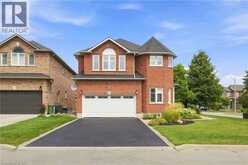 31 COMMANDO Court | Waterdown Ontario | Slide Image Three