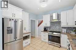 31 COMMANDO Court | Waterdown Ontario | Slide Image Fourteen