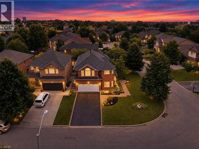 31 COMMANDO Court Waterdown Ontario, L8B 0J6 - 4 Bedrooms Home For Sale