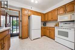 289 SPEEDVALE Avenue E | Guelph Ontario | Slide Image Eight